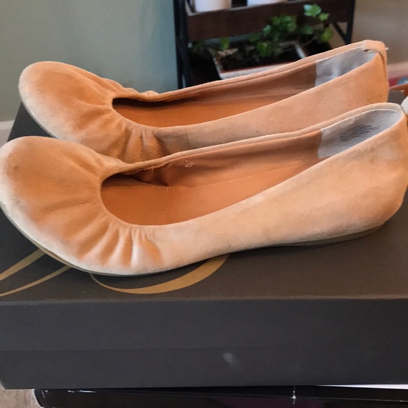 nine west nude flats
